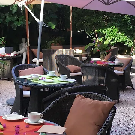 Ideal Sejour - Stylish Boutique With Quiet Garden Cannes
