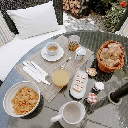 Ideal Sejour - Stylish Boutique With Quiet Garden