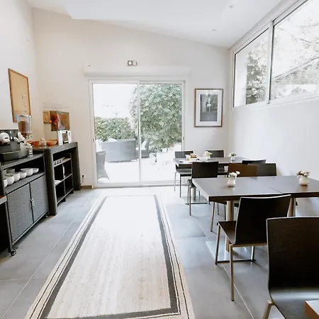 Ideal Sejour - Stylish Boutique With Quiet Garden