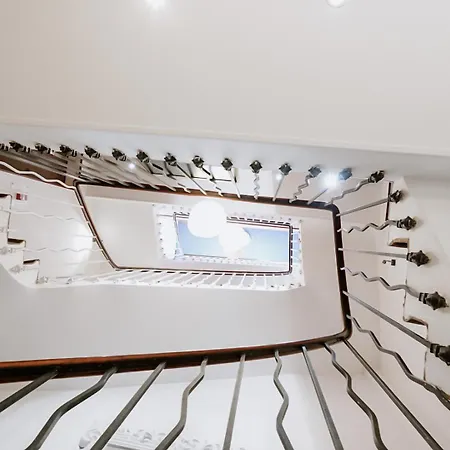 Ideal Sejour - Stylish Boutique With Quiet Garden فندق