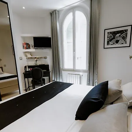 Ideal Sejour - Stylish Boutique With Quiet Garden فندق كان