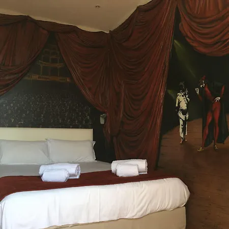 Ideal Sejour - Stylish Boutique With Quiet Garden 3*